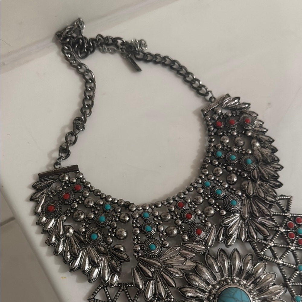 Statement Necklace - Picture 7 of 9